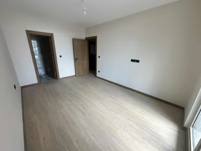 KÖŞE GENİŞ BALKON MANZARALI E.BANYOLU KREDİ VE TAKASA UYGUN 2+1 — fotoğraf 18