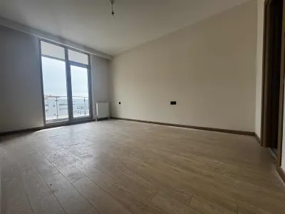 KÖŞE GENİŞ BALKON MANZARALI E.BANYOLU KREDİ VE TAKASA UYGUN 2+1 — fotoğraf 28