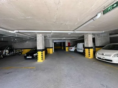 PANORAMİK DENİZ MANZARALI BALKONLU BAKIMLI GENİŞ E.BANYOLU 2+1 — fotoğraf 19