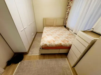 ERENKÖY E.EFENDİ'DE OTOPARK+ FULL EŞYALI TEMİZ ÖZEL DEKOR 2+1 — fotoğraf 2
