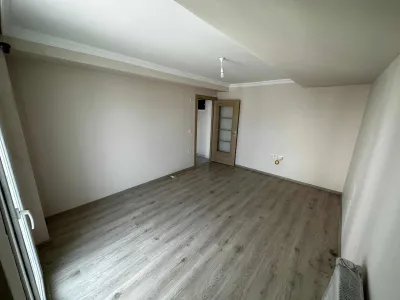 G.BAĞLAR A.CADDESİ-METRO 5DK-CAM BALKON-GENİŞ-KREDİ-LİMİTSİZ-3+1 — fotoğraf 2